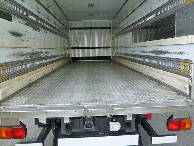 日野レンジャーパネルバン中型（4t）[写真19]