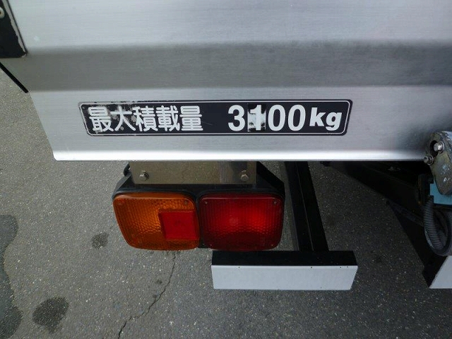 日野レンジャーパネルバン中型（4t）[写真39]