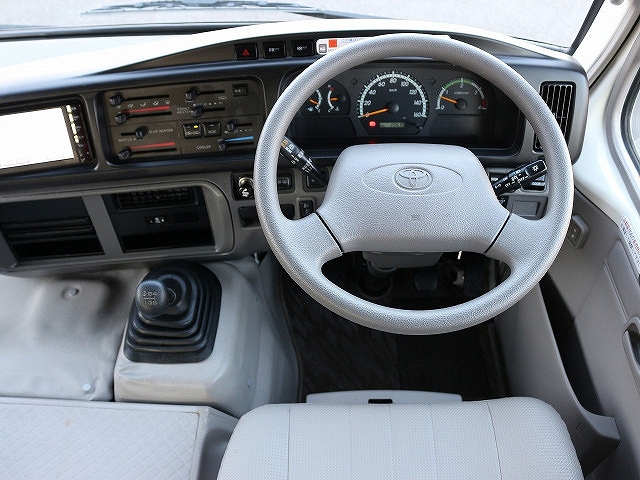 トヨタコースターマイクロバス[写真08]