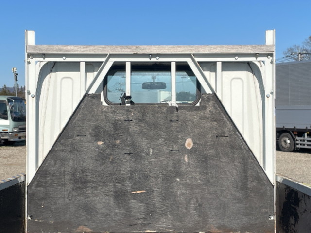 三菱ふそうキャンターガッツ平ボディ小型（2t・3t）[写真11]