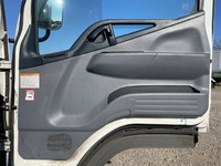 三菱ふそうキャンターガッツ平ボディ小型（2t・3t）[写真24]