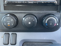 三菱ふそうキャンターガッツ平ボディ小型（2t・3t）[写真33]