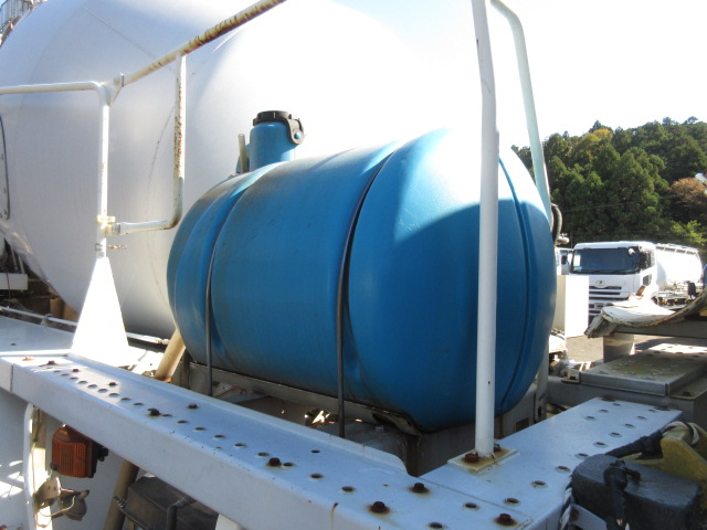 日野プロフィアミキサー車（コンクリートミキサー）大型（10t）[写真10]