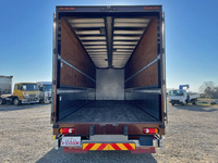 UDトラックスクオンアルミウイング大型（10t）[写真09]