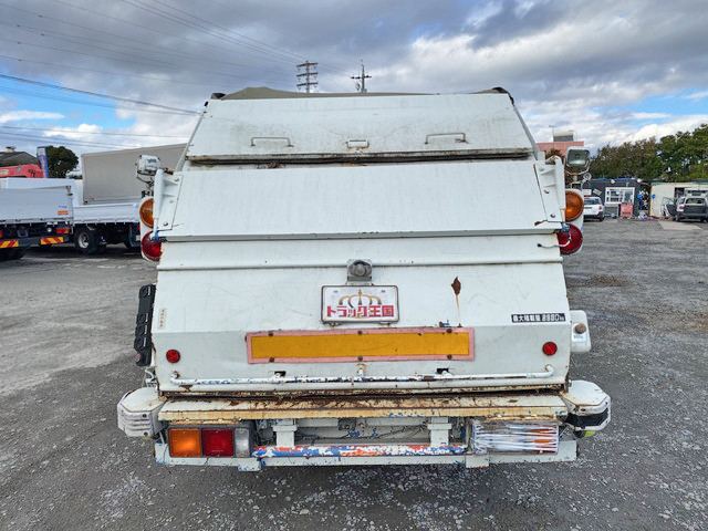 三菱ふそうキャンターパッカー車（塵芥車）小型（2t・3t）[写真11]