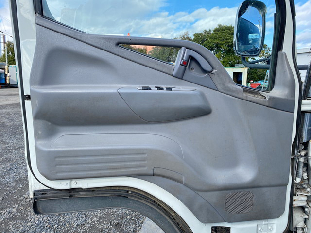 三菱ふそうキャンターパッカー車（塵芥車）小型（2t・3t）[写真26]