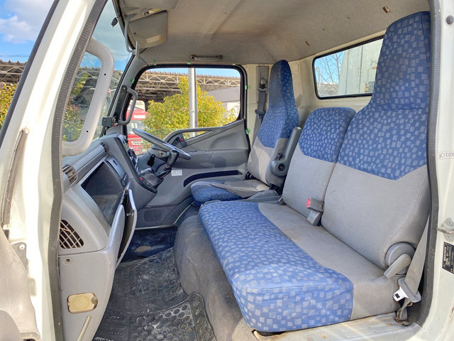 三菱ふそうキャンターパッカー車（塵芥車）小型（2t・3t）[写真30]
