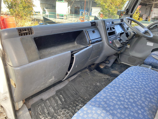 三菱ふそうキャンターパッカー車（塵芥車）小型（2t・3t）[写真31]