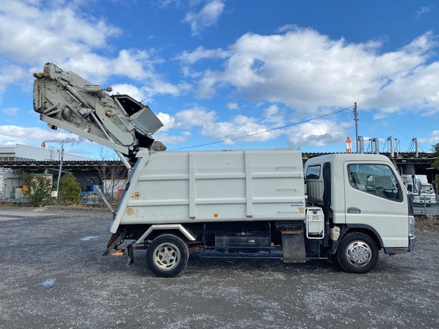三菱ふそうキャンターパッカー車（塵芥車）小型（2t・3t）[写真08]