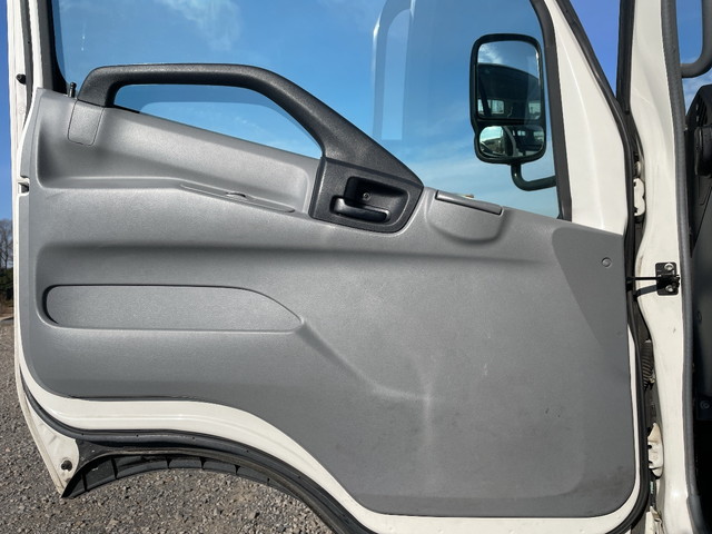 日野デュトロアルミブロック小型（2t・3t）[写真21]