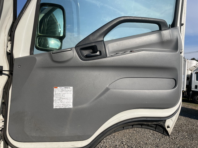 日野デュトロアルミブロック小型（2t・3t）[写真22]