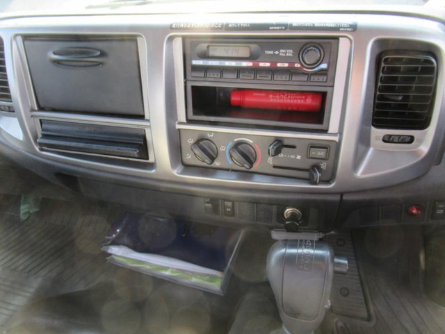 日野レンジャーユニック4段中型（4t）[写真12]