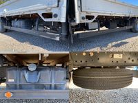 いすゞエルフ平ボディ小型（2t・3t）[写真18]