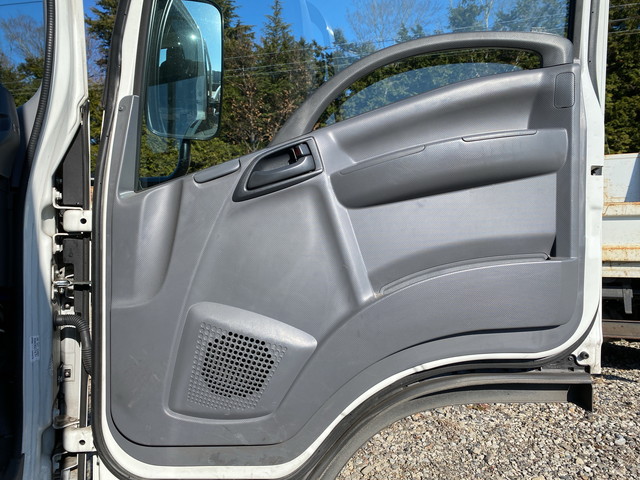 いすゞエルフ平ボディ小型（2t・3t）[写真24]