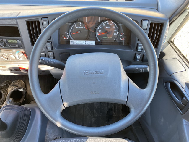 いすゞエルフ平ボディ小型（2t・3t）[写真30]