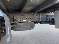 三菱ふそうキャンター幌ウイング小型（2t・3t）[写真21]