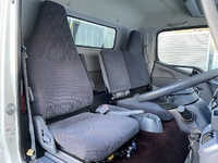 三菱ふそうキャンター幌ウイング小型（2t・3t）[写真28]