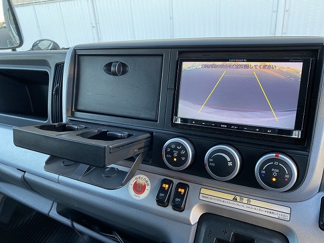 三菱ふそうキャンター幌ウイング小型（2t・3t）[写真34]