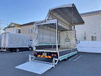 三菱ふそうキャンター幌ウイング小型（2t・3t）[写真04]