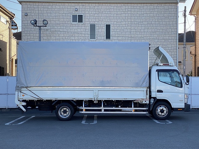 三菱ふそうキャンター幌ウイング小型（2t・3t）[写真06]