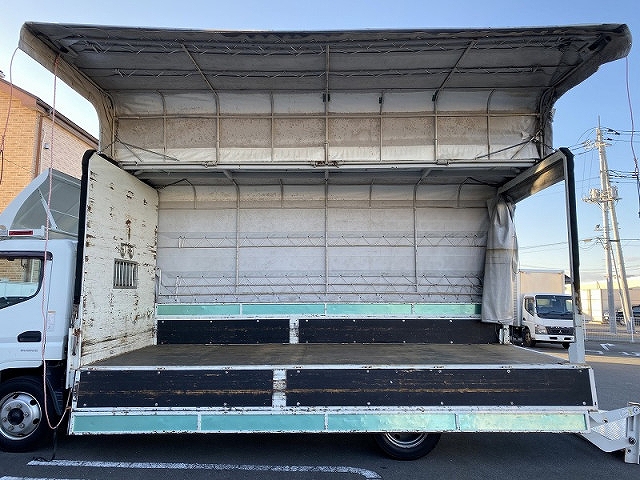 三菱ふそうキャンター幌ウイング小型（2t・3t）[写真08]