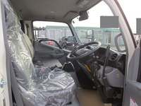 三菱ふそうキャンターアルミバン小型（2t・3t）[写真10]