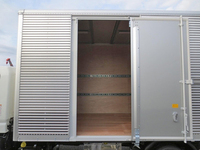 三菱ふそうキャンターアルミバン小型（2t・3t）[写真08]