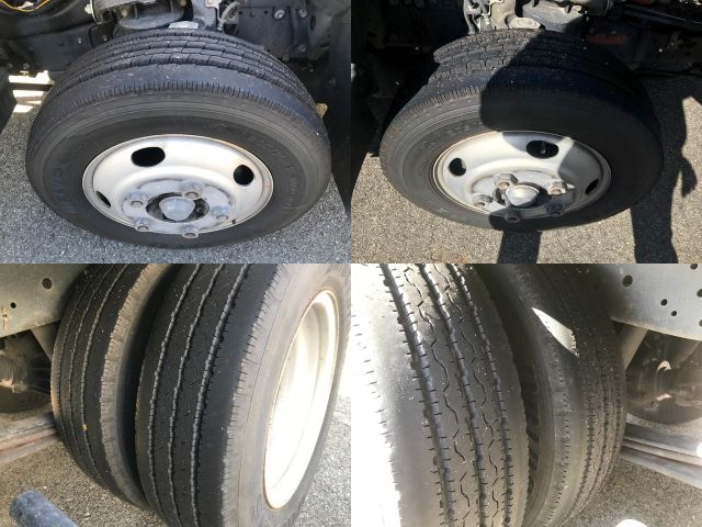 いすゞエルフパネルバン小型（2t・3t）[写真08]