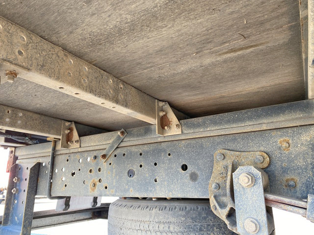 いすゞエルフアルミバン小型（2t・3t）[写真24]