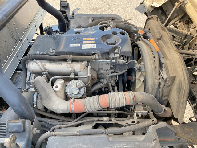 いすゞエルフアルミバン小型（2t・3t）[写真26]