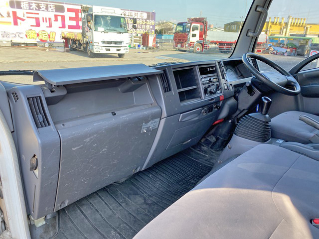 いすゞエルフアルミバン小型（2t・3t）[写真31]