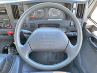 いすゞエルフアルミバン小型（2t・3t）[写真36]