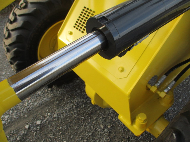 ヤンマータイヤショベル（ホイルローダー）[写真12]