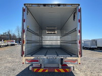 いすゞフォワード冷凍車（冷蔵車）中型（4t）[写真10]