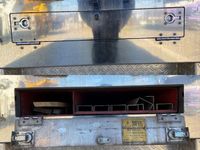 いすゞフォワード冷凍車（冷蔵車）中型（4t）[写真11]