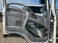 いすゞフォワード冷凍車（冷蔵車）中型（4t）[写真23]