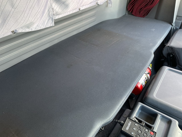 いすゞフォワード冷凍車（冷蔵車）中型（4t）[写真29]