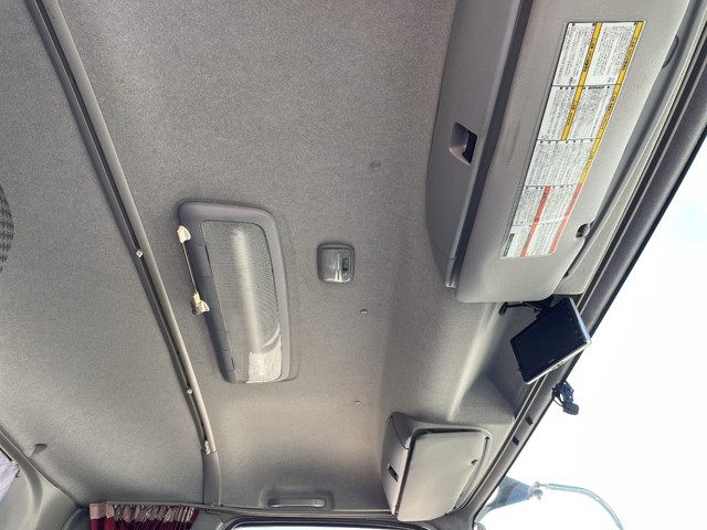 いすゞフォワード冷凍車（冷蔵車）中型（4t）[写真30]