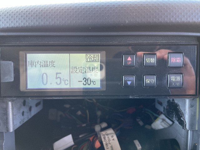 いすゞフォワード冷凍車（冷蔵車）中型（4t）[写真33]