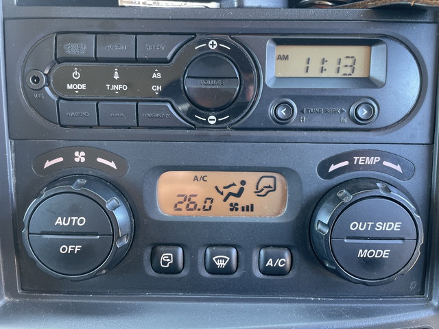 いすゞフォワード冷凍車（冷蔵車）中型（4t）[写真34]