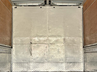 いすゞフォワードアルミウイング増トン（6t・8t）[写真15]