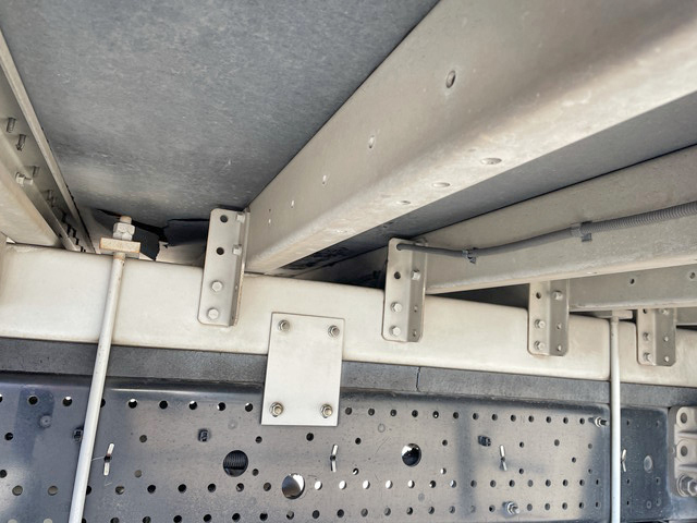 いすゞフォワードアルミウイング増トン（6t・8t）[写真22]