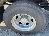 日野デュトロアルミバン小型（2t・3t）[写真33]