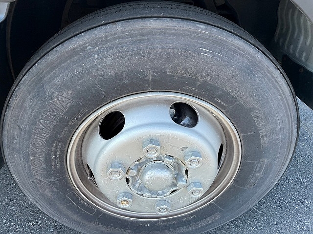 日野デュトロアルミバン小型（2t・3t）[写真34]