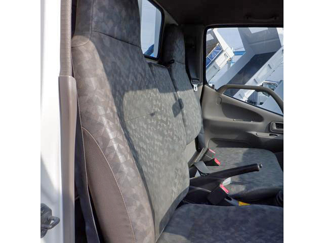 トヨタダイナ平ボディ小型（2t・3t）[写真29]