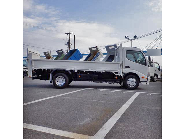 トヨタダイナ平ボディ小型（2t・3t）[写真09]