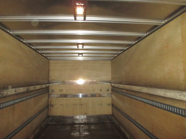 日野レンジャーアルミバン中型（4t）[写真10]