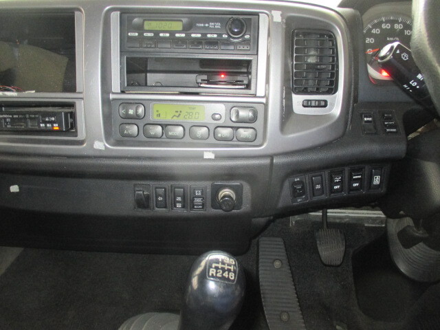 日野レンジャーアルミバン中型（4t）[写真17]