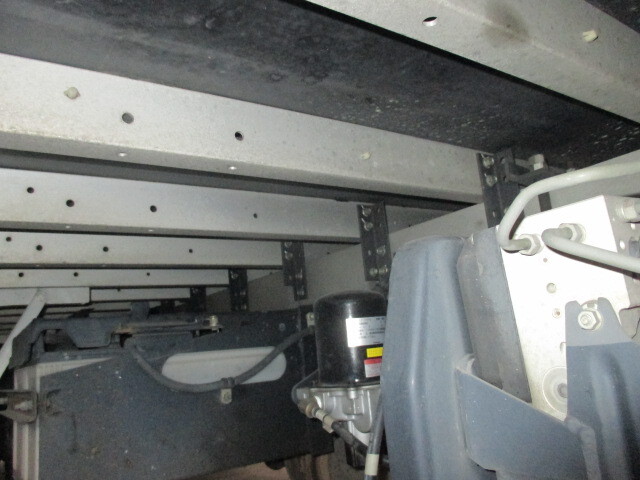 日野レンジャーアルミバン中型（4t）[写真23]