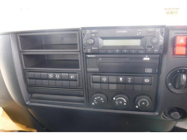 三菱ふそうファイタークレーン5段増トン（6t・8t）[写真10]